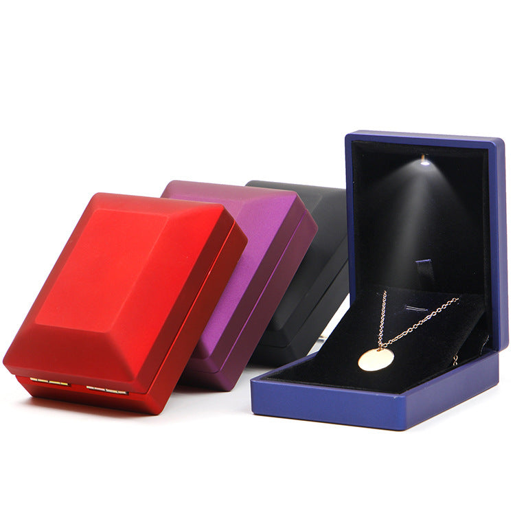 Seamless LED Jewelry Box High-end Ring Box Jewelry Box Necklace Bracelet Jewelry Box Pendant Bracelet Box Wholesale